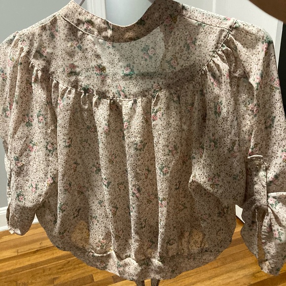 Blouse - Picture 2 of 3